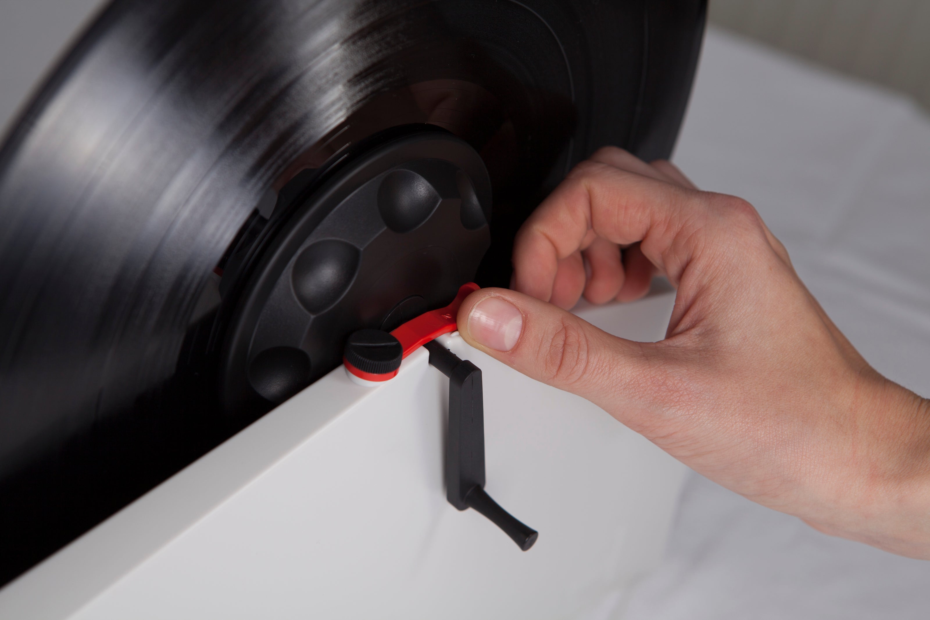 Disco-Antistat Generation II PLUS record cleaning device