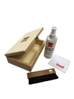 Vinyl Care Box aus Holz, geöffnet, die Bürste und Spay sind draussen-Vinylpflege